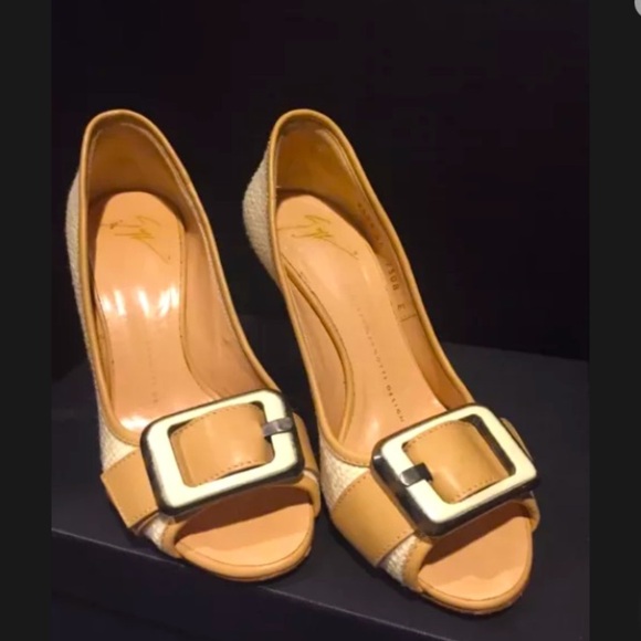 Giuseppe Zanotti Taz Telesand Buckle Pump Naturale Size 11 designer knit spring - Picture 1 of 9